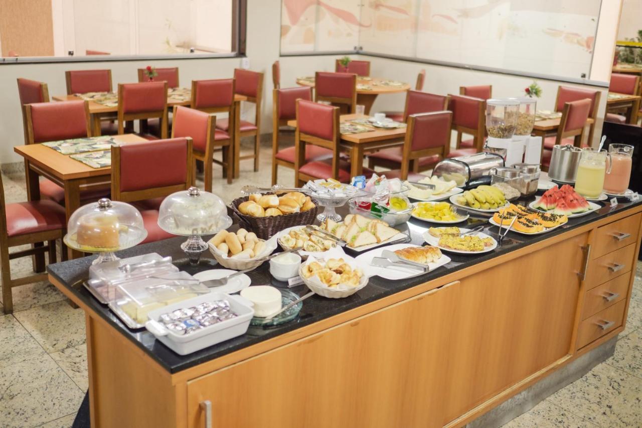 Ibituruna Center Hotel 瓦拉达里斯州长市 外观 照片