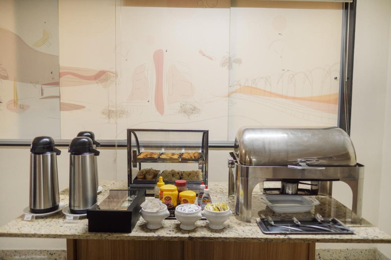 Ibituruna Center Hotel 瓦拉达里斯州长市 外观 照片